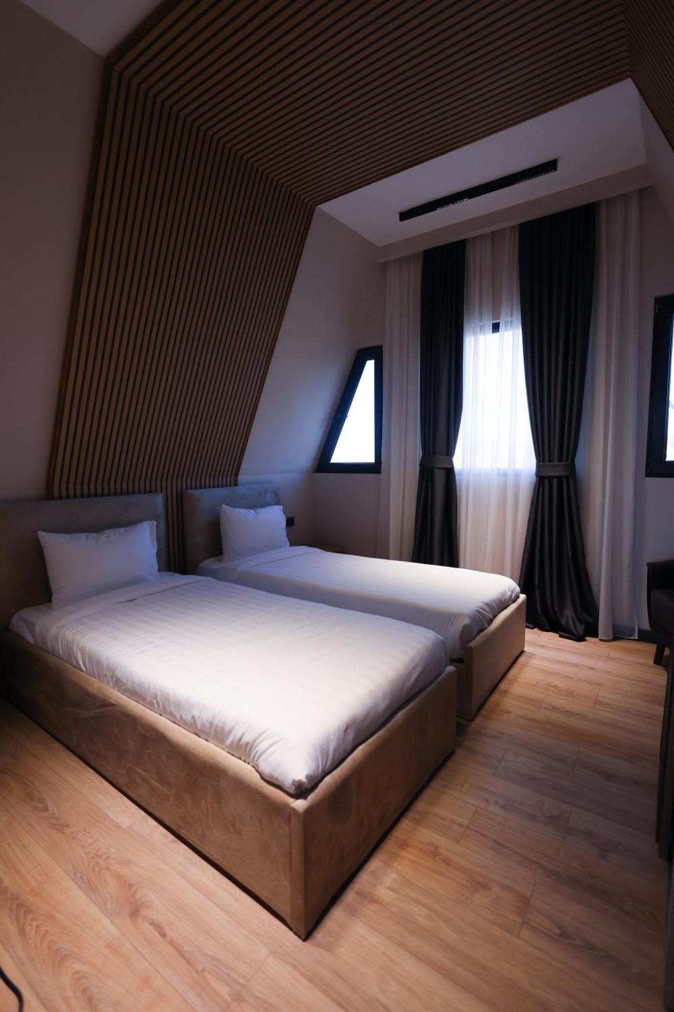 Hotel Noy Land Sevan