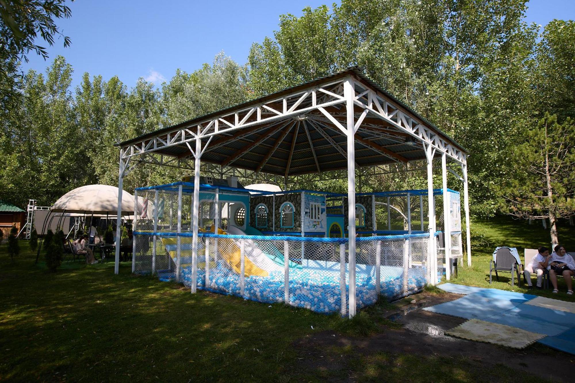 курортный земля ноя Отель Севан